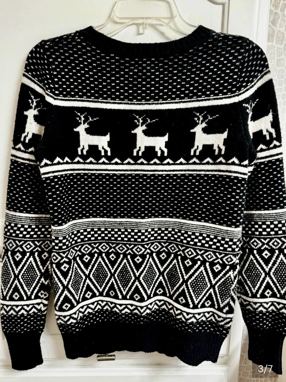 Old Navy Fair Isle Reindeer Christmas Sweater Black White Size Small Petite - Picture 4 of 8